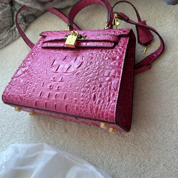 Pink Handbag - Picture 3 of 3